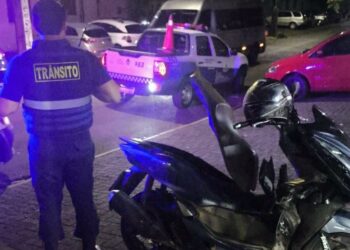 Motoneta furtada é recuperada após se envolver em acidente, em Sapiranga