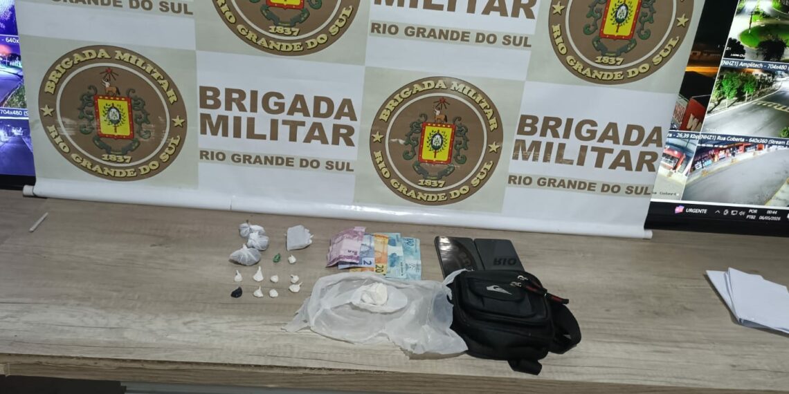 Traficante tenta fugir da BM, mas acaba preso em Nova Hartz