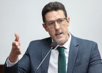 Projeto do Delegado Zucco contra uso de benefícios sociais em bets avança na Assembleia Legislativa