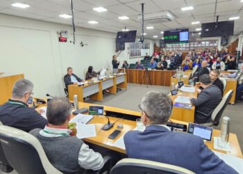 Vereadores de Sapiranga aprovam recursos para uniforme escolar