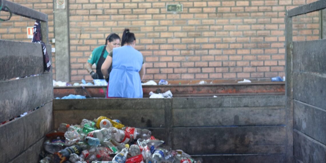 Com baixa separação de resíduos sólidos, região precisa mudar hábitos