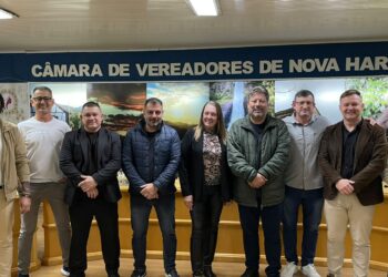 Câmara de Vereadores de Nova Hartz debate projetos previdenciários, saúde e desenvolvimento em sessão