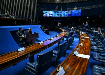 Senado aprova penas mais severas para violência sexual digital contra menores