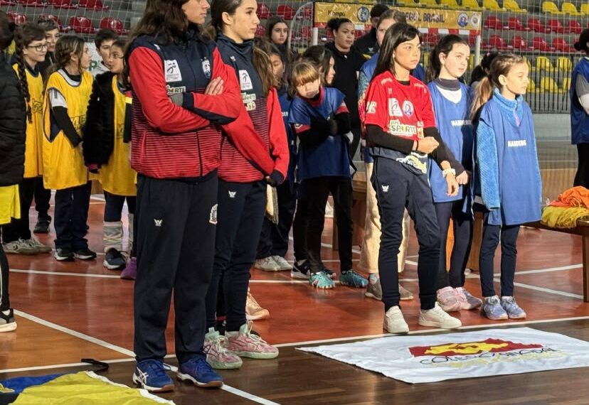 Alunos de Campo Bom são impulsionados ao esporte com Festival de Mini-Handebol