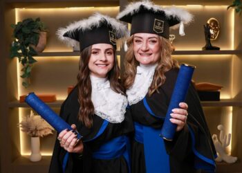 Moradoras de Dois Irmãos, mãe e filha se formam juntas em Psicologia