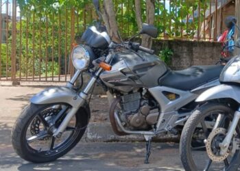 Motocicleta é furtada em frente ao local de trabalho do proprietário, em Campo Bom