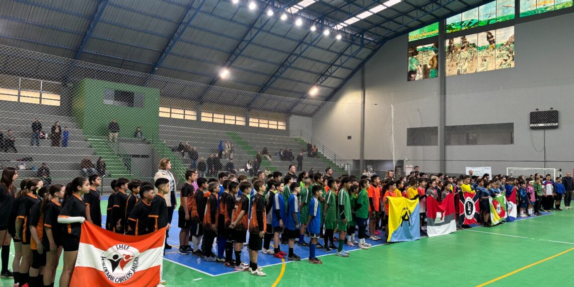 Copa Repercussão na Escola de Futsal SICREDI/CLIP inicia com 23 equipes de 14 escolas de Sapiranga