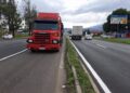 Com atenção redobrada e respeito na via, caminhoneiros movem a economia regional e reforçam a importância do retorno seguro para a família | Foto: Divulgação