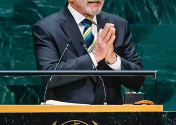 Presidente do PT sinaliza que Lula pode ficar fora do debate da Globo