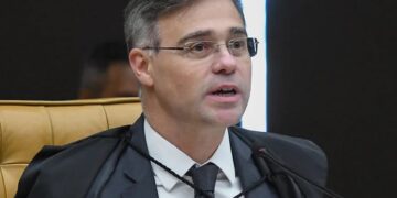 Fachin retira da pauta julgamento sobre atuação de Mendonça no caso Banco Master