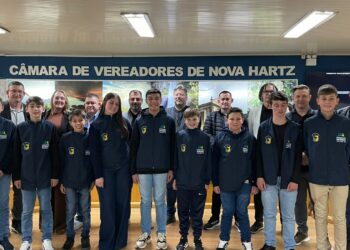 33ª sessão celebra estreia oficial da Câmara Mirim e aprova nomes de ruas e auxílio escolar em Nova Hartz
