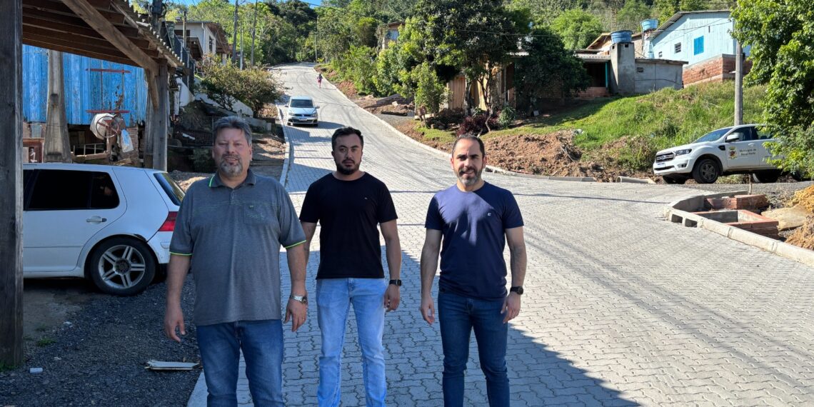 Nova Hartz prepara proposta para implantar uniforme escolar padronizado nas escolas em 2027