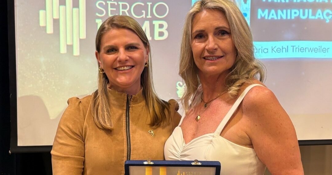 Apoteka recebe prêmio por trajetória de destaque na farmácia magistral